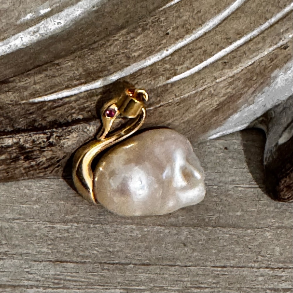 Elegant Baroque Pearl Swan Pendant